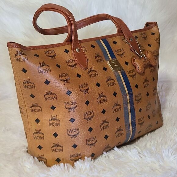 💯 Authentic Cognac MCM Tote Bag 🍀 - Picture 17 of 17